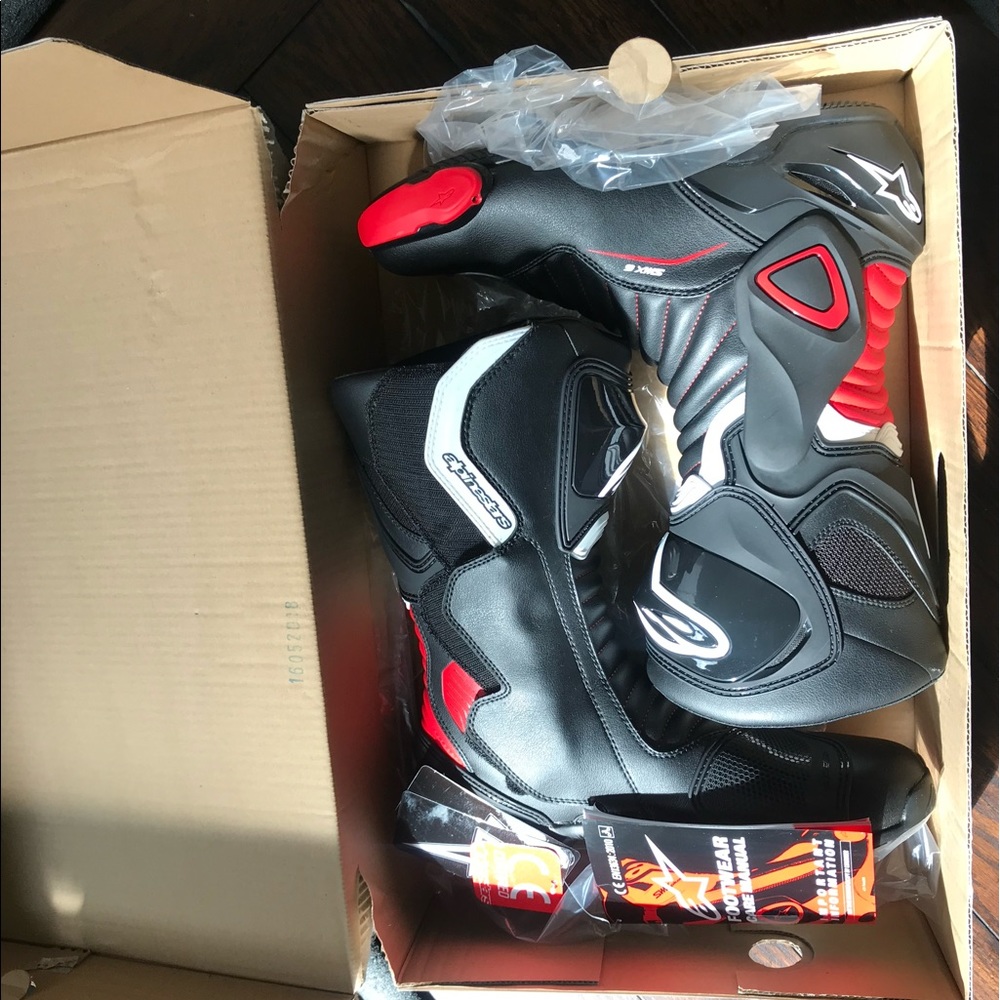 alpinestars smx-6 v2 brand new boots.